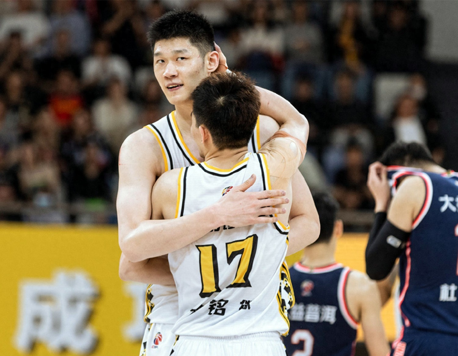 转折点广厦男篮外线爆发,NBA总决赛赛前攻防权衡,球迷炸锅,球探报告显示潜力的简单介绍 转折点广厦男篮外线爆发,NBA总决赛赛前攻防权衡,球迷炸锅,球探报告显示潜力的简单介绍